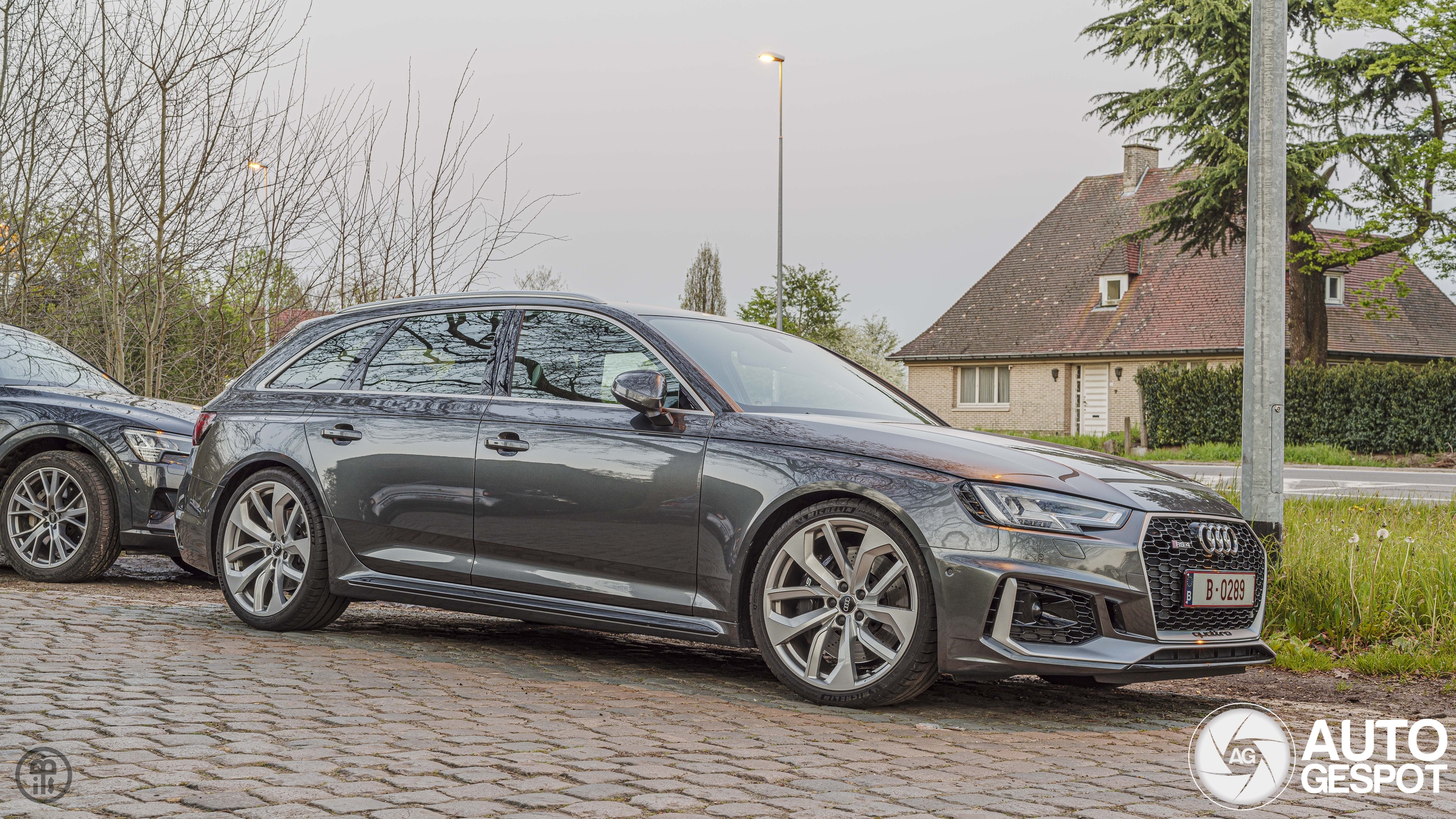 Audi RS4 Avant B9