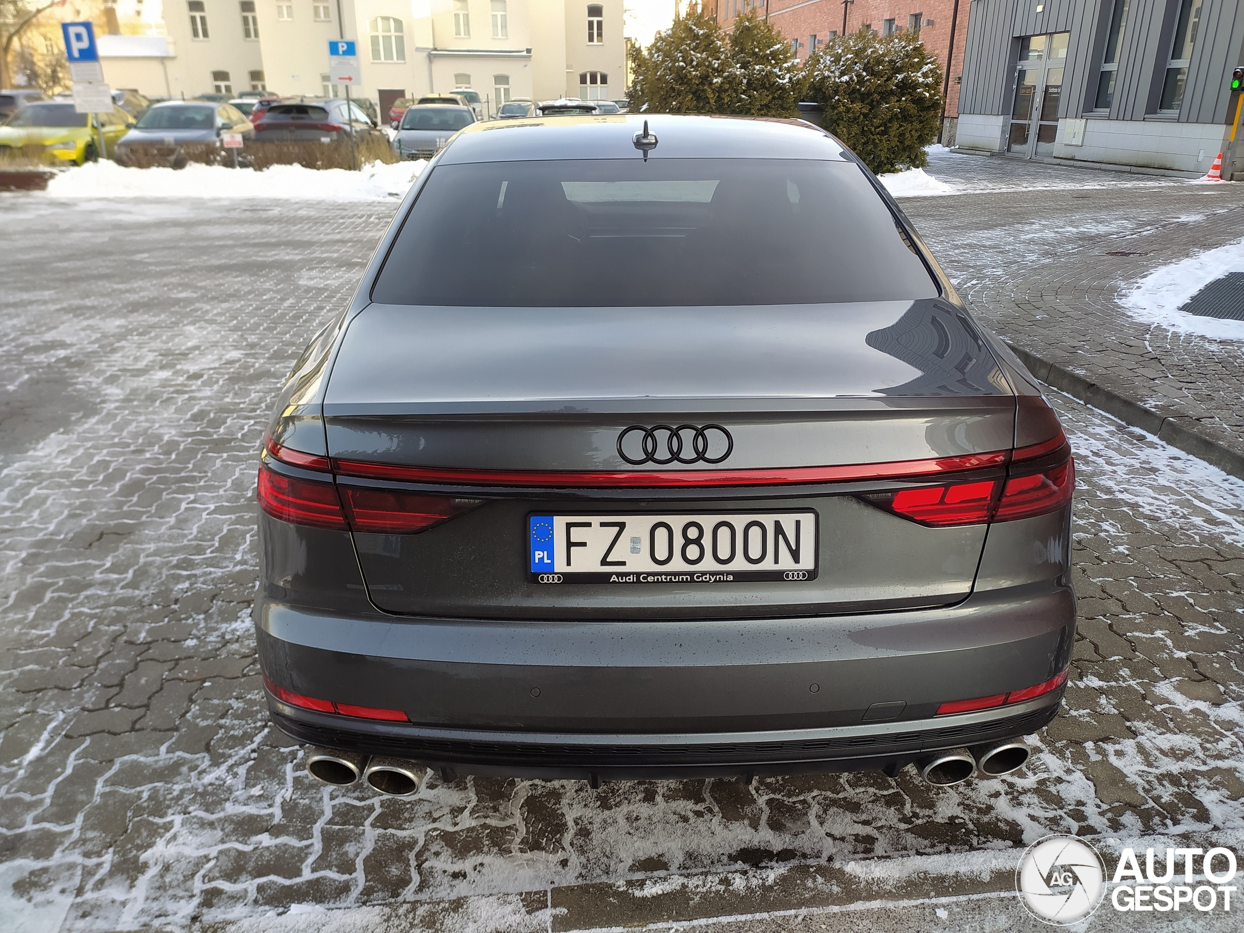 Audi S8 D5