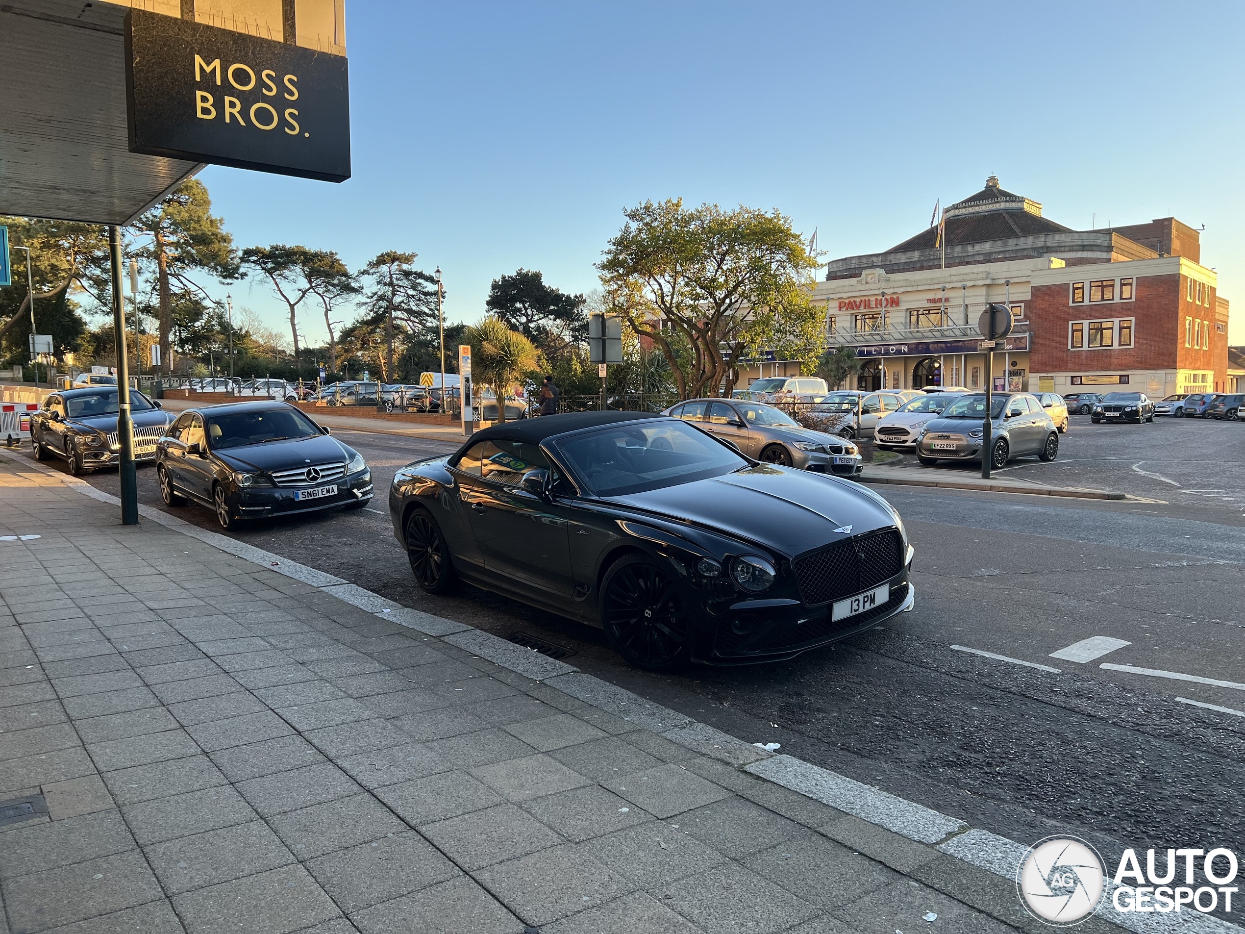 Bentley Continental GTC V8