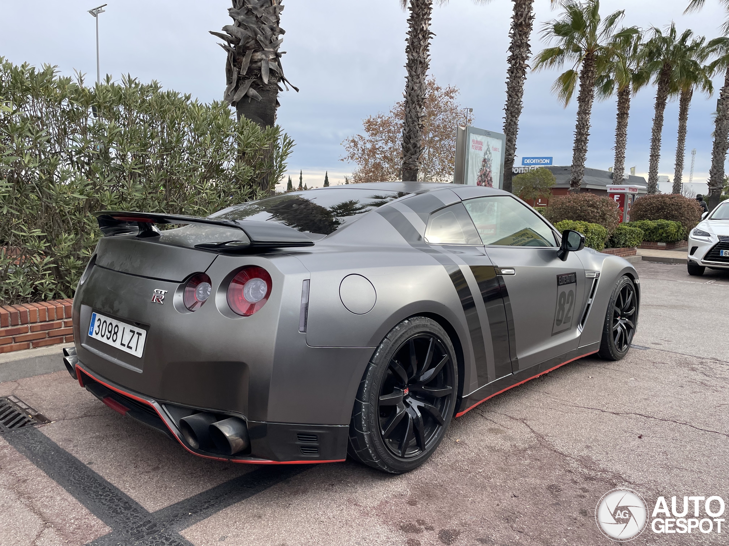 Nissan GT-R 2012