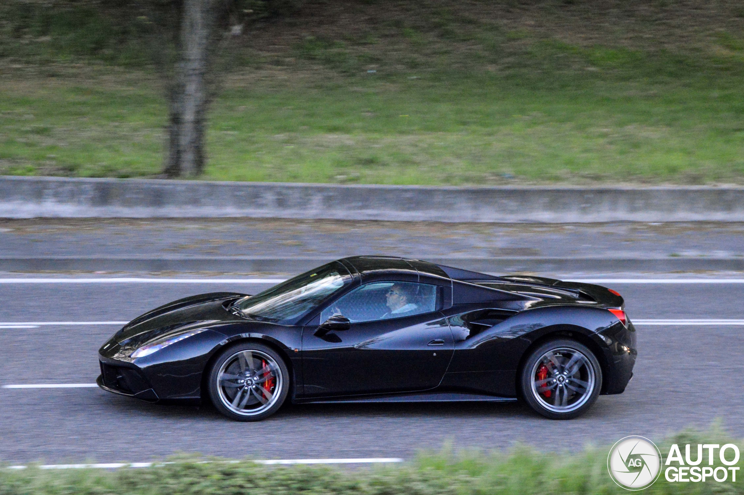 Ferrari 488 Spider