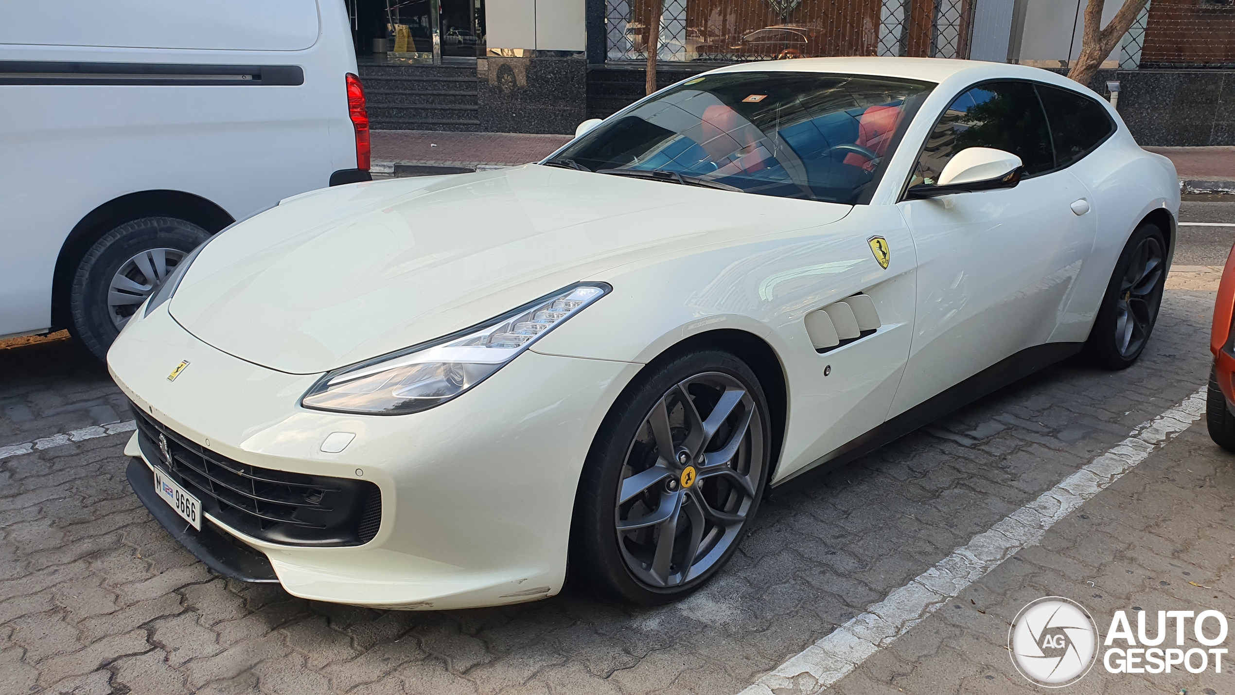 Ferrari GTC4Lusso