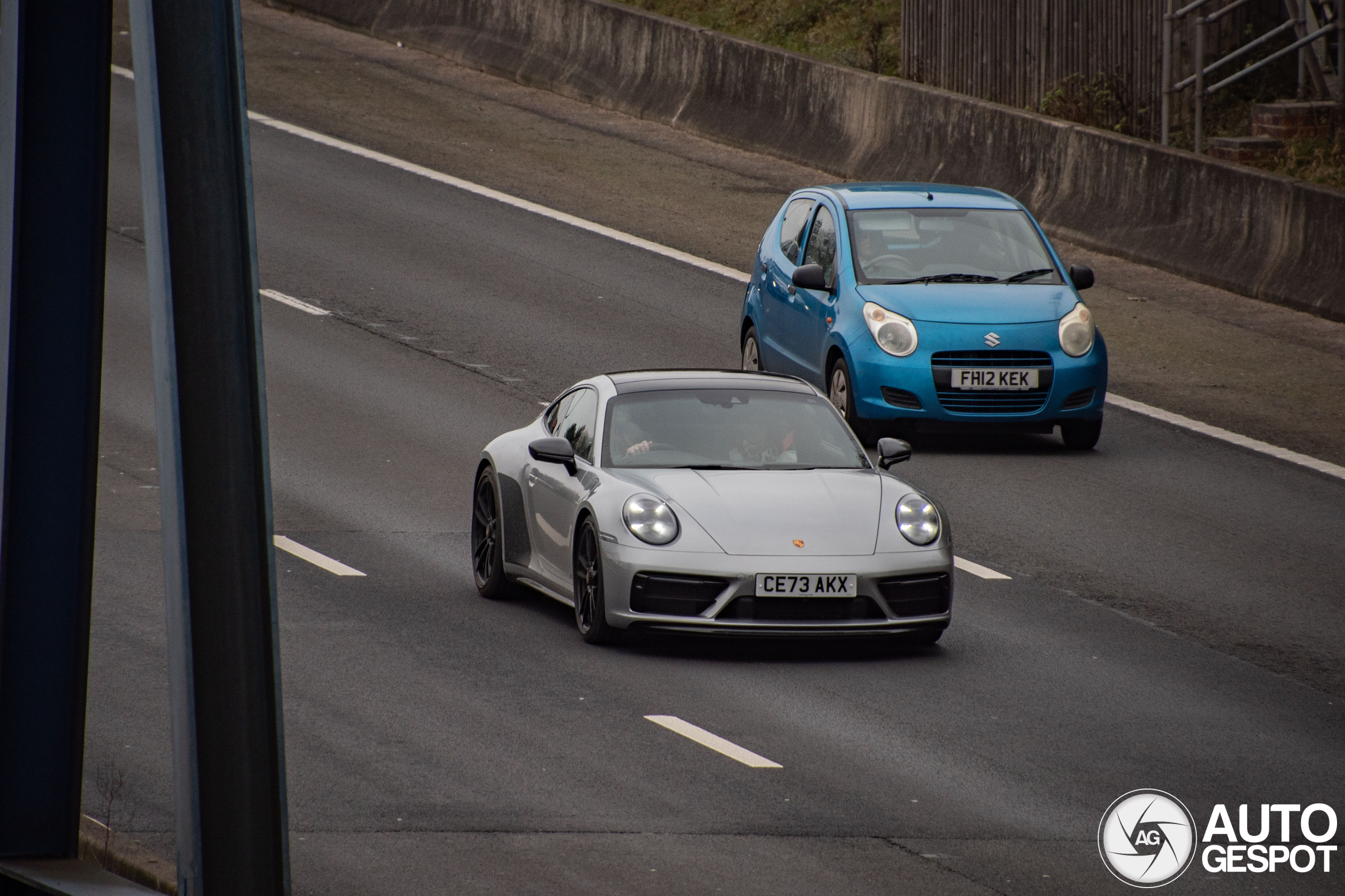 Porsche 992 Carrera 4 GTS