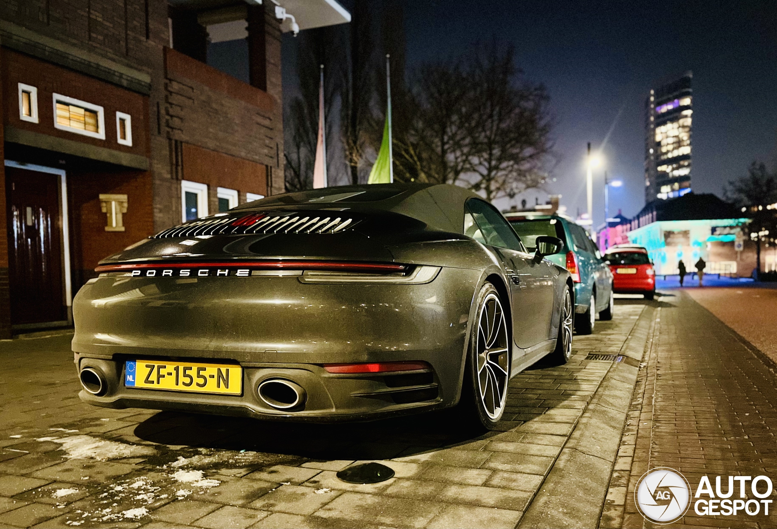 Porsche 992 Carrera 4S Cabriolet