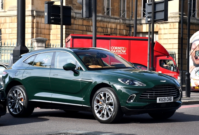 Aston Martin DBX