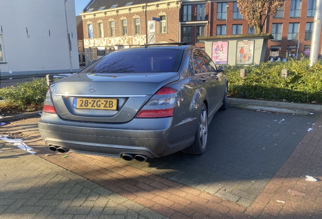 Mercedes-Benz S 63 AMG W221