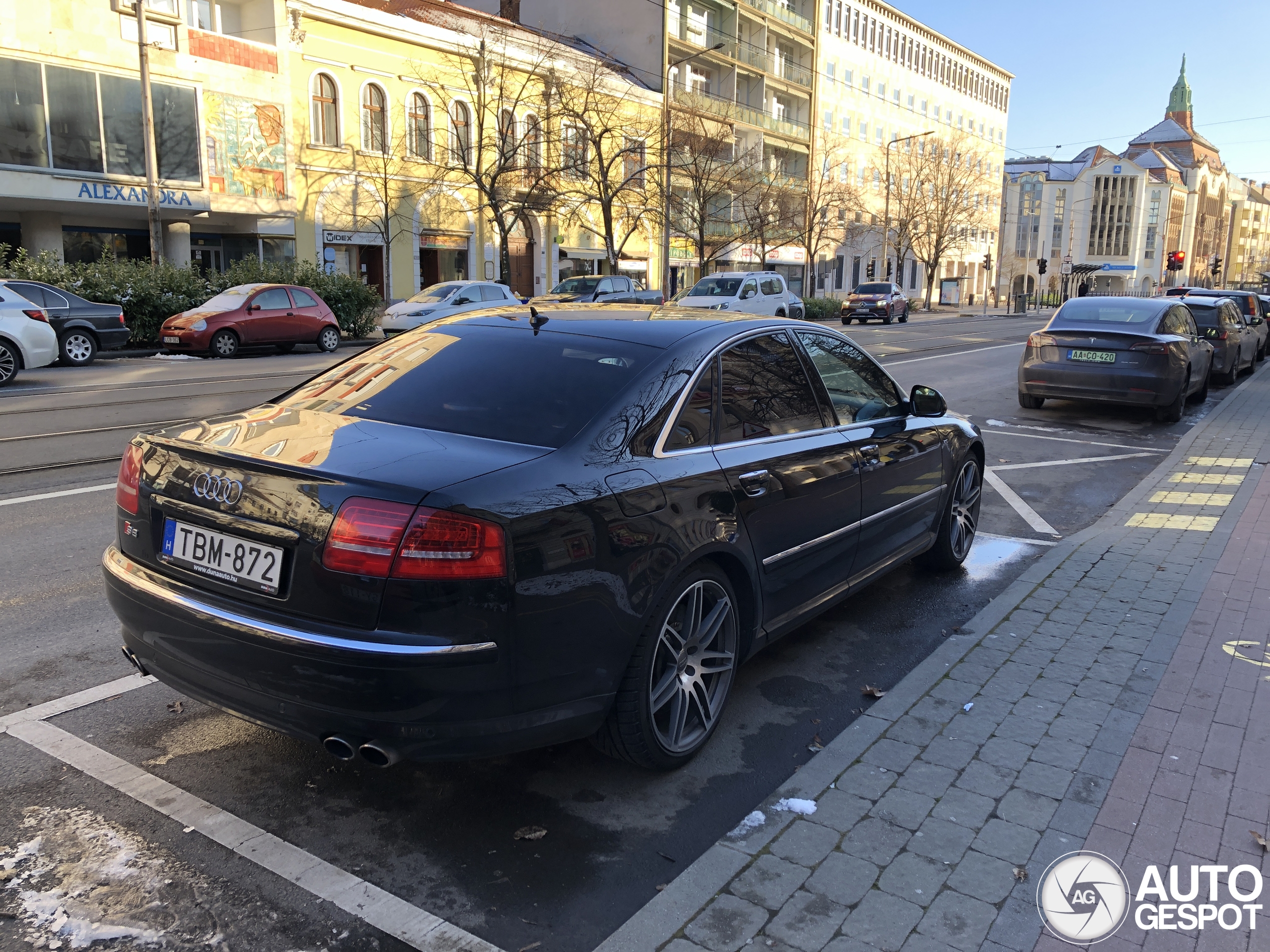 Audi S8 D3