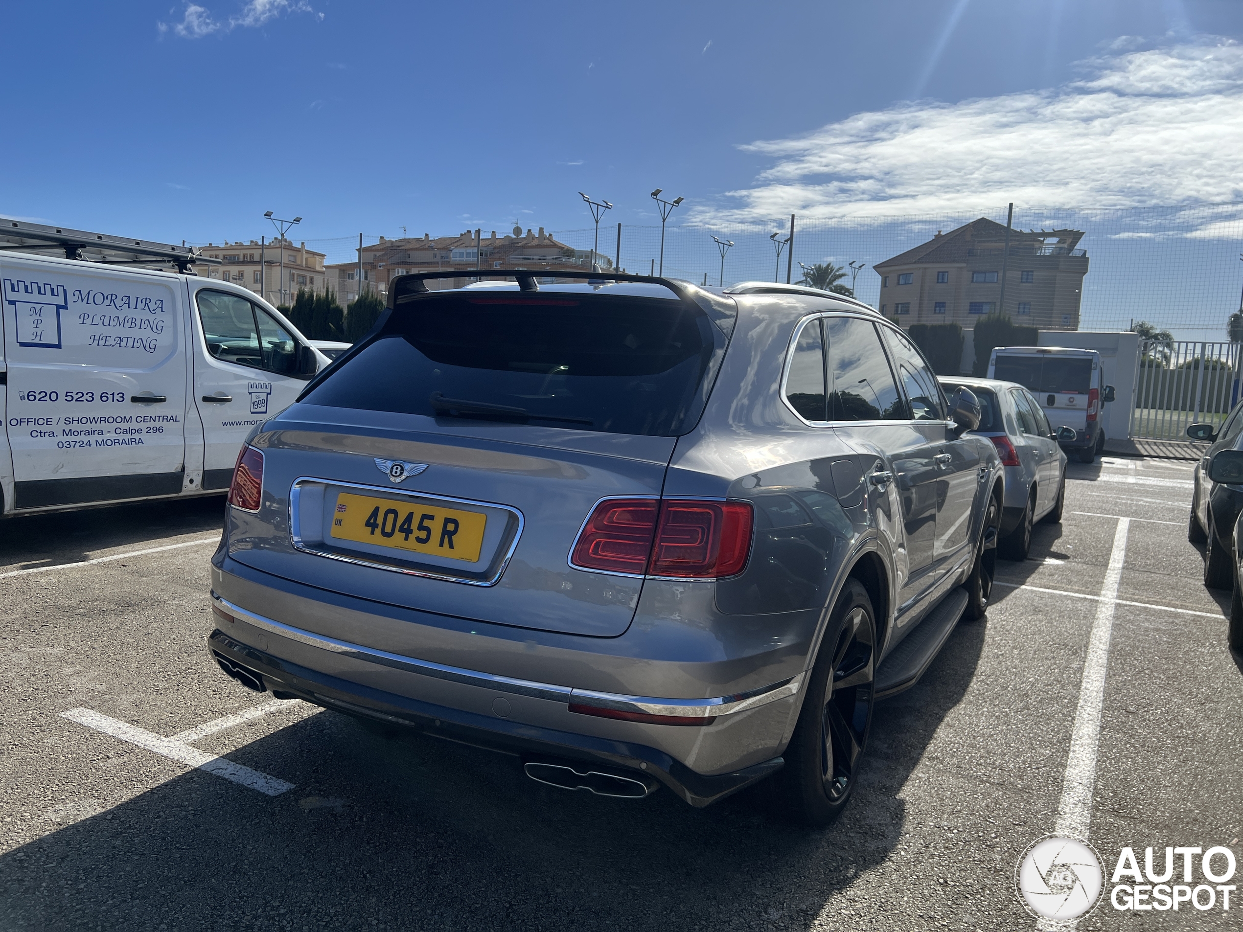 Bentley Bentayga V8