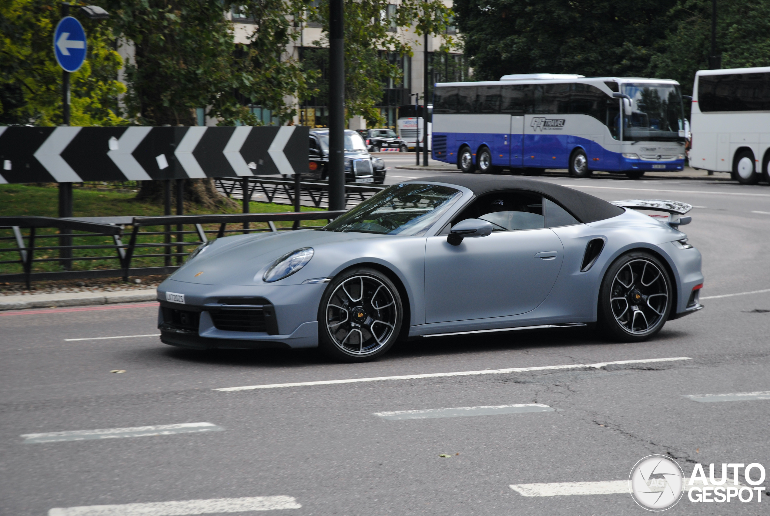 Porsche 992 Turbo S Cabriolet