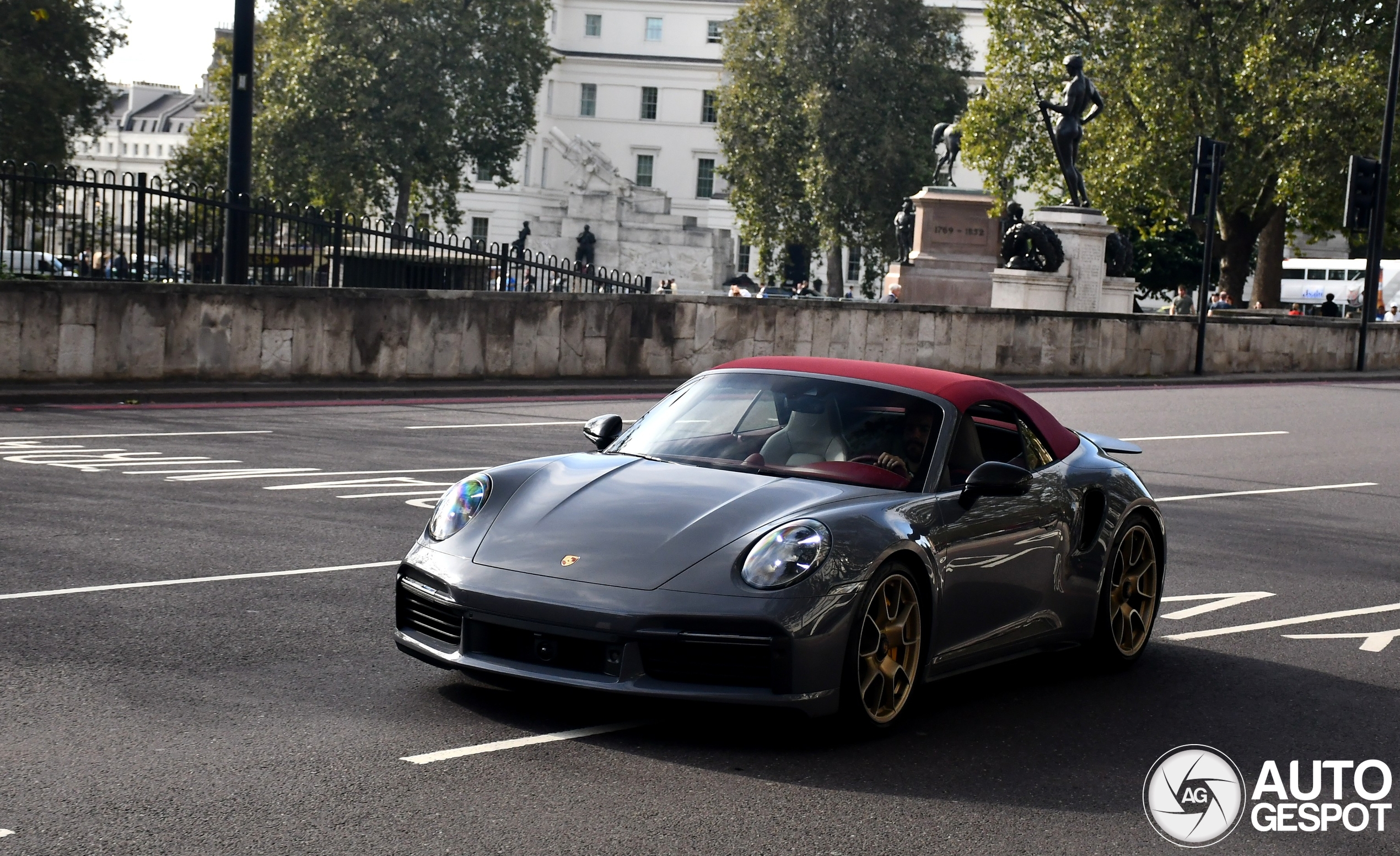 Porsche 992 Turbo S Cabriolet