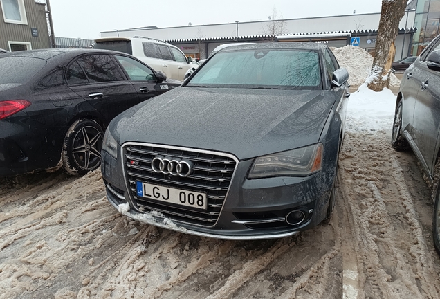 Audi S8 D4