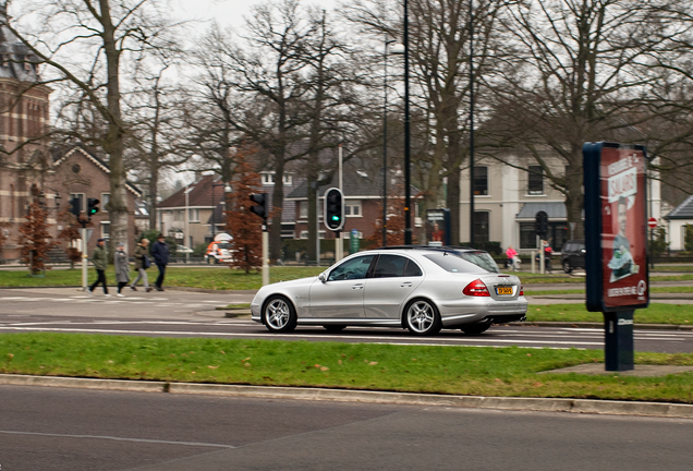 Mercedes-Benz E 55 AMG