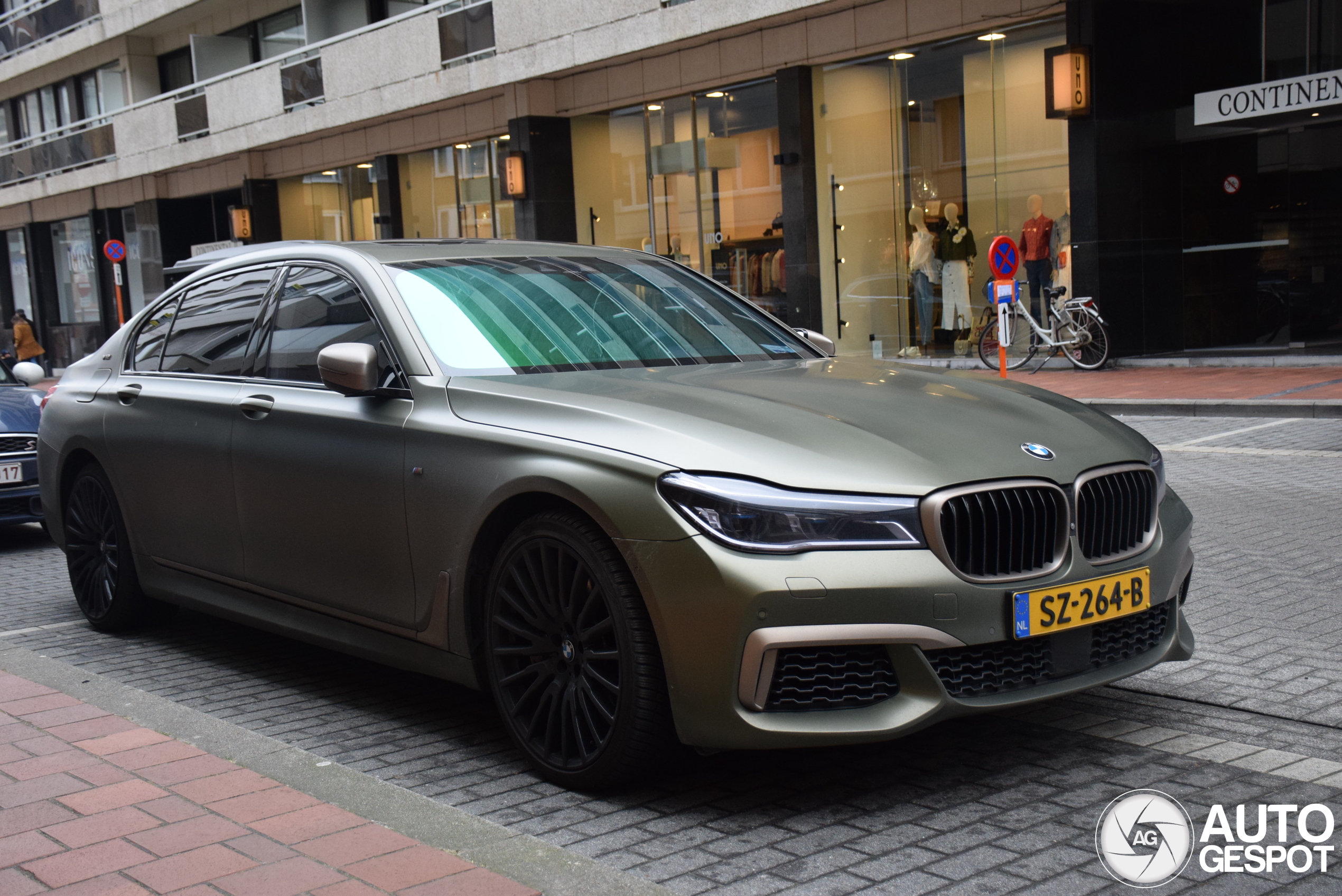 BMW M760Li xDrive