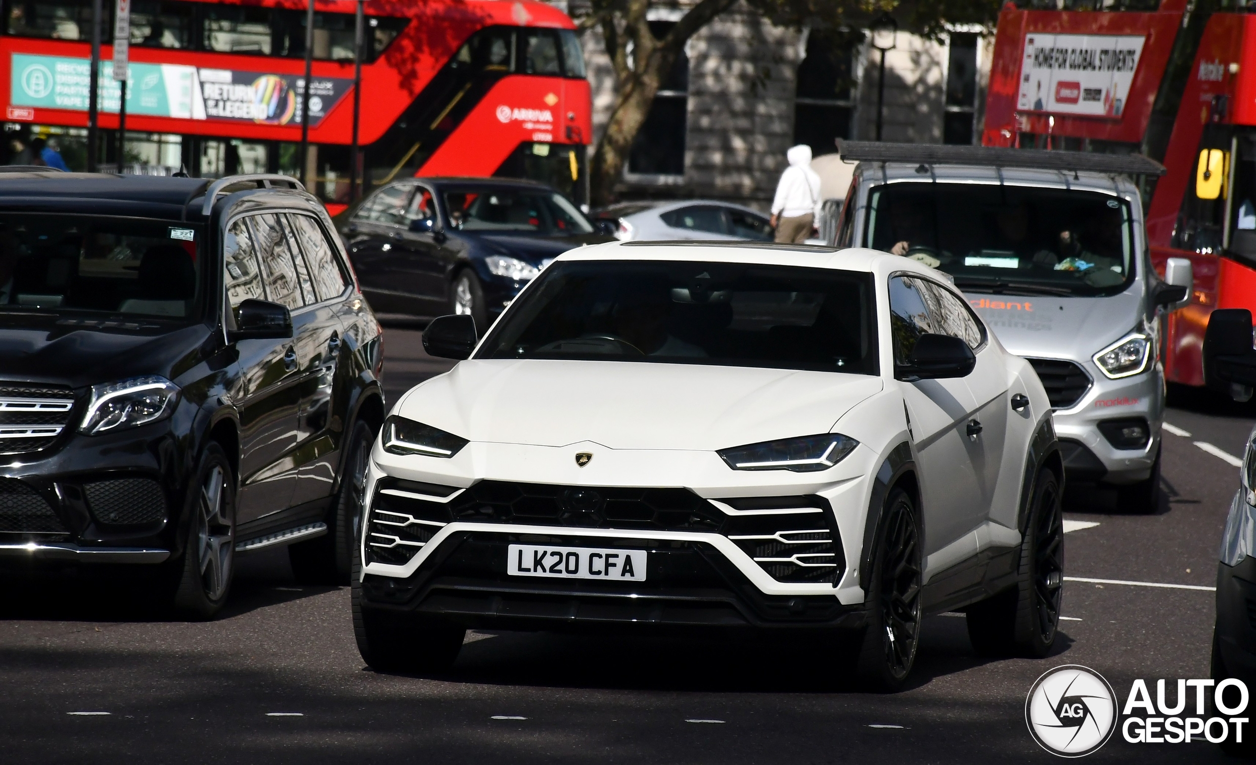 Lamborghini Urus Nero Design