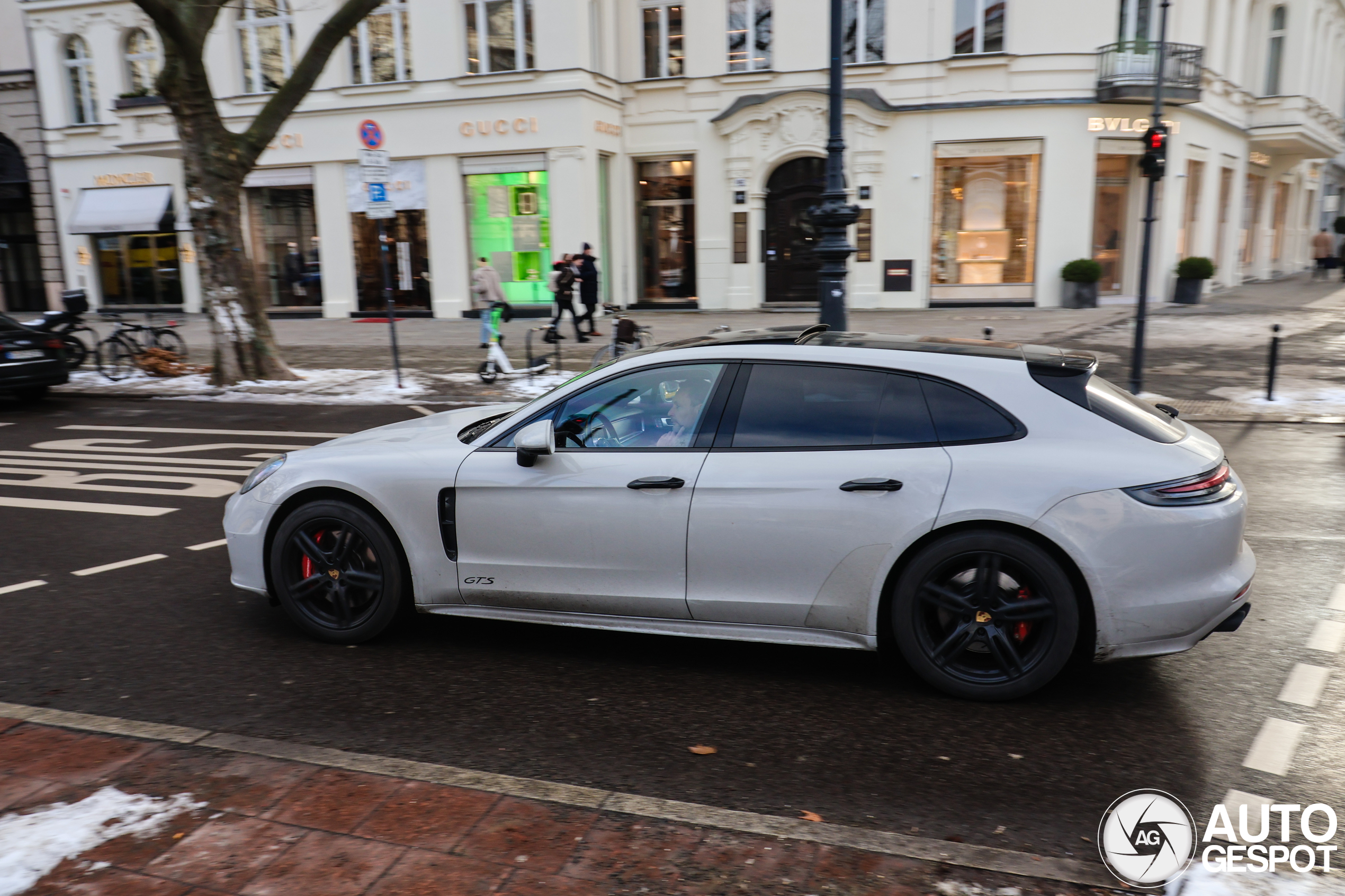 Porsche 971 Panamera GTS Sport Turismo