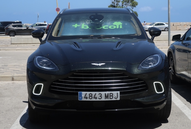 Aston Martin DBX