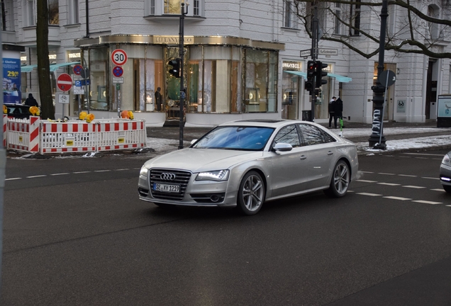 Audi S8 D4