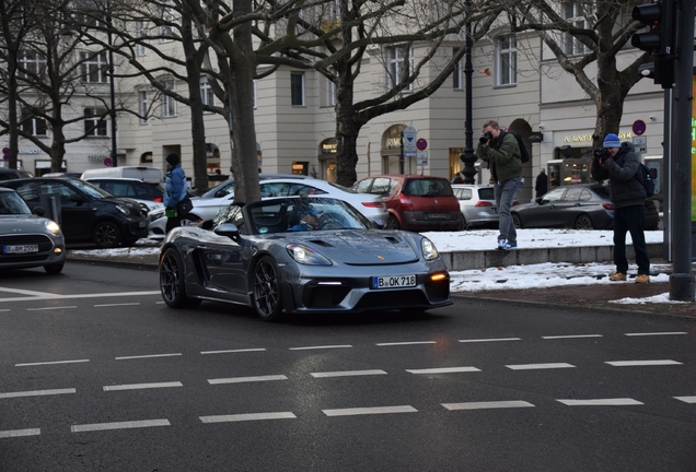 Porsche 718 Spyder RS