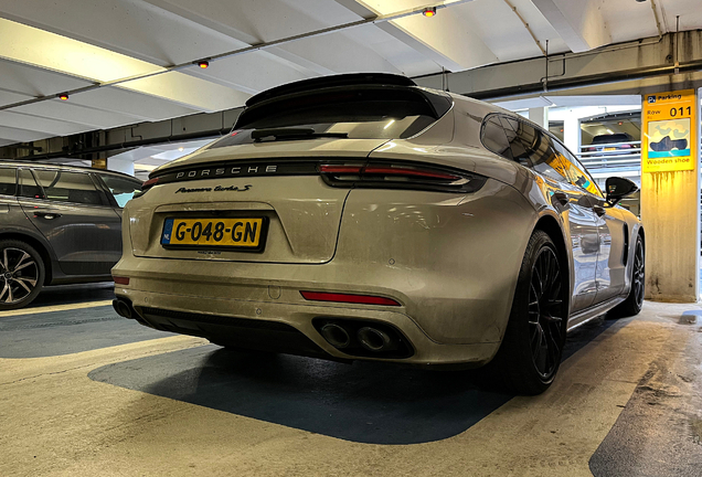 Porsche 971 Panamera Turbo S E-Hybrid Sport Turismo