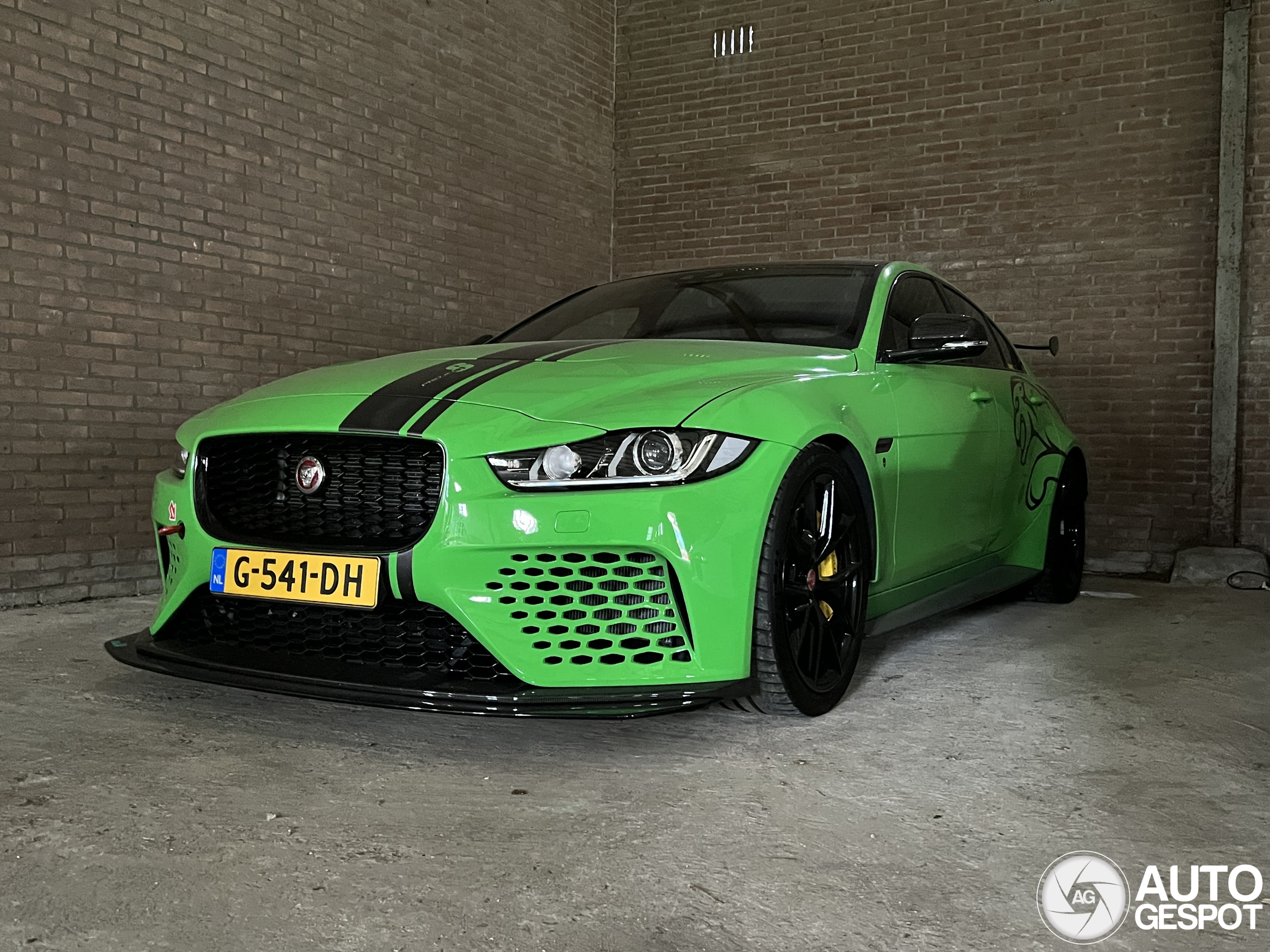 Jaguar XE SV Project 8