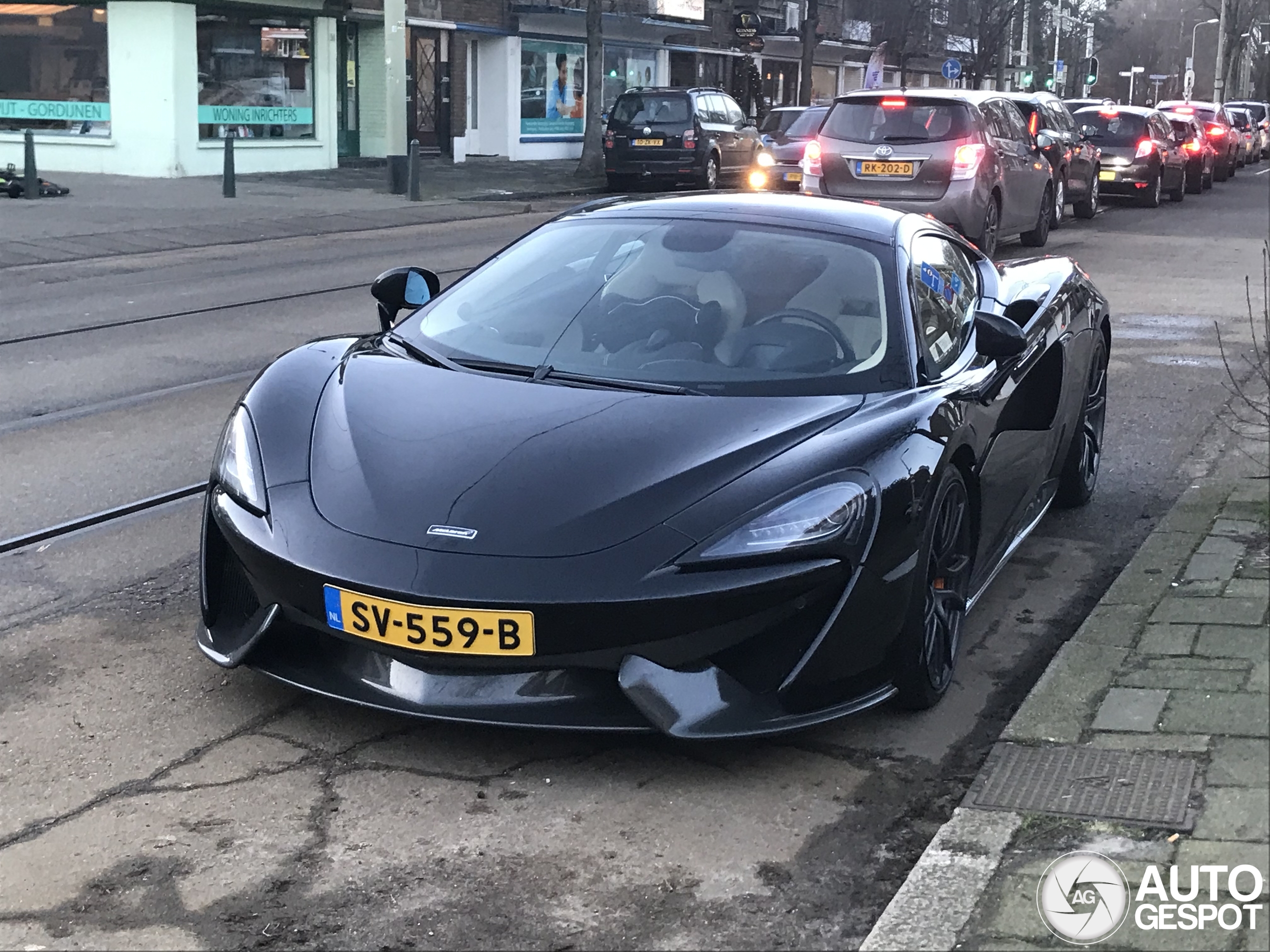 McLaren 570GT