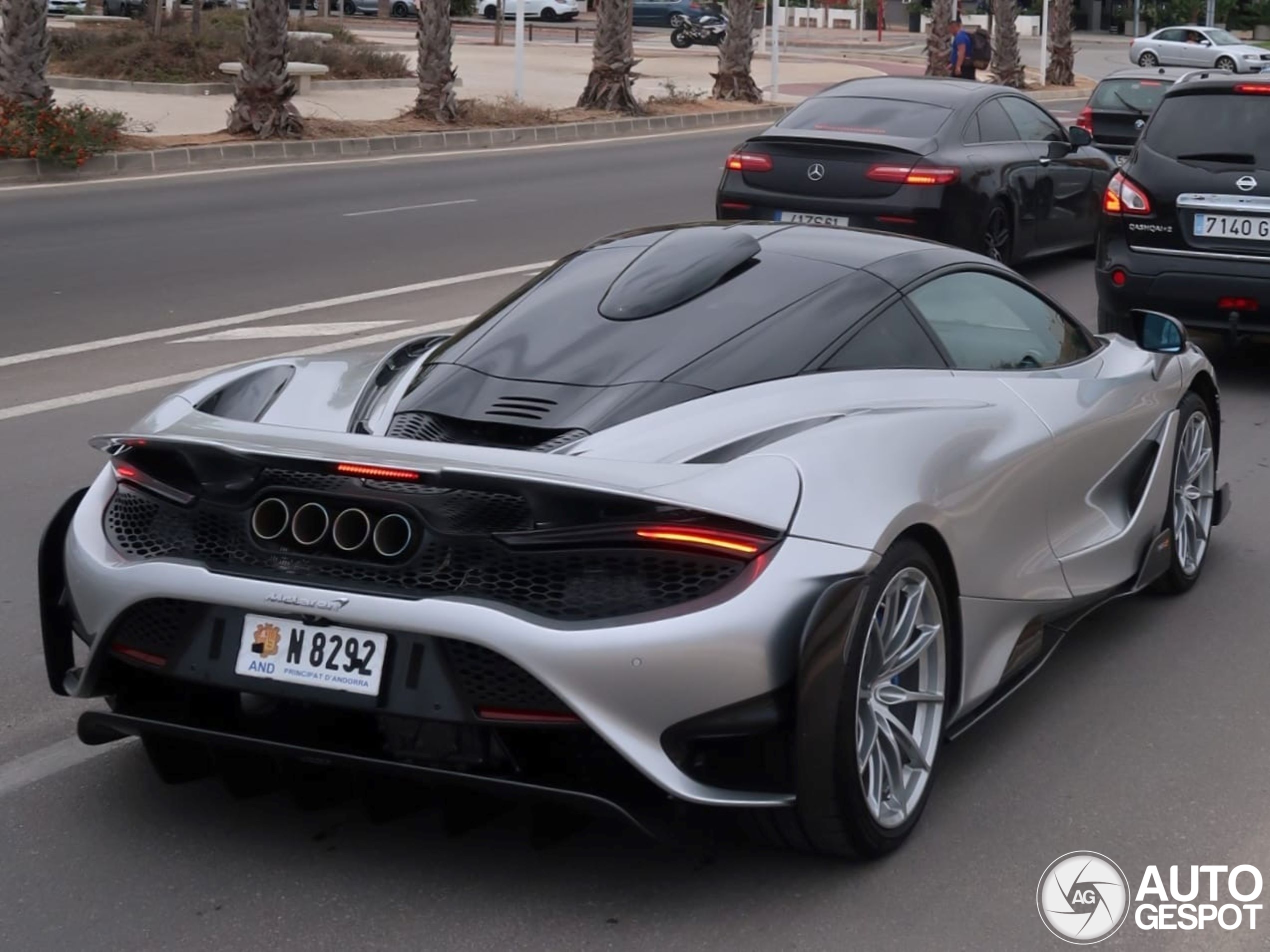 McLaren 765LT