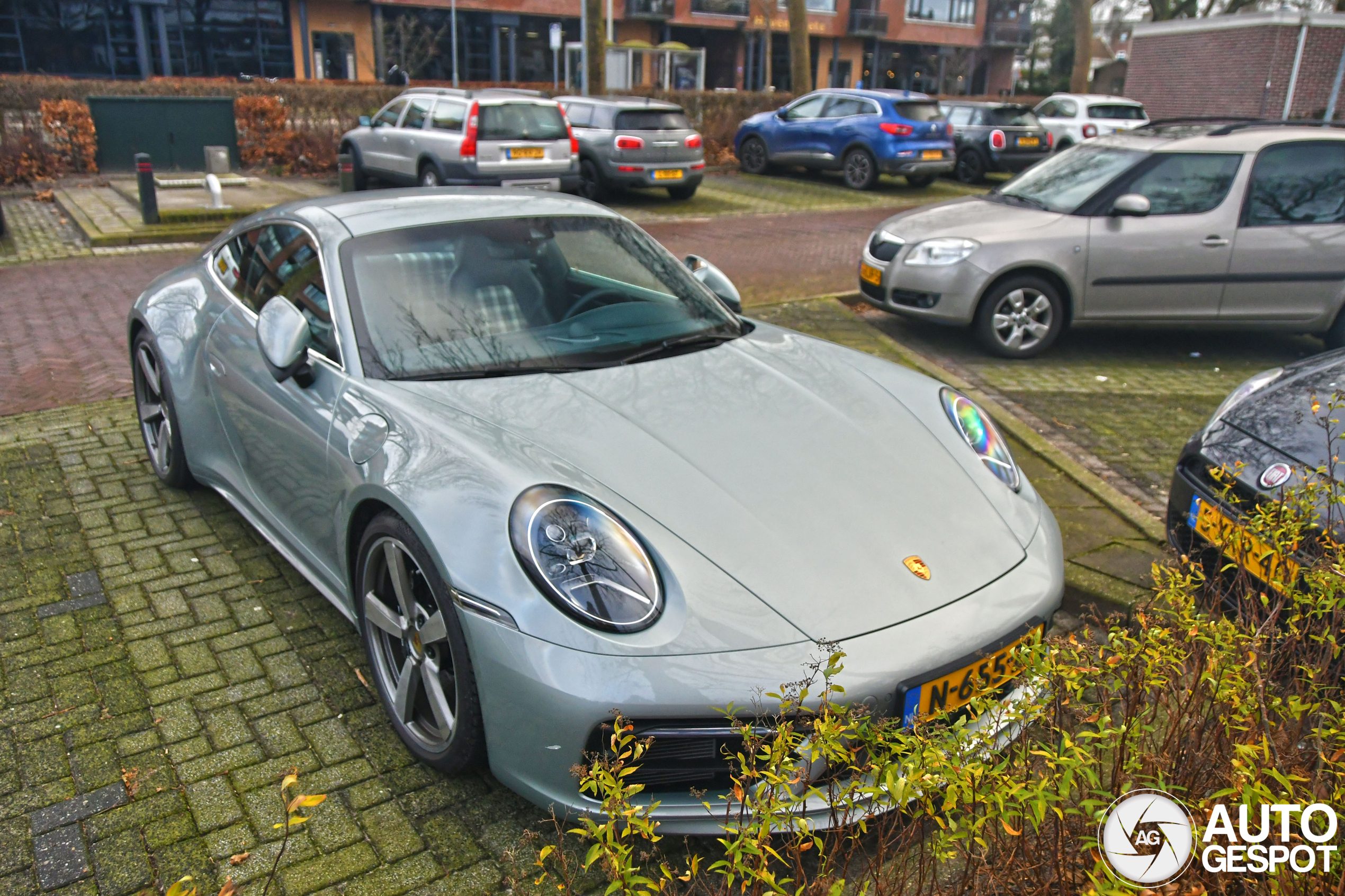 Porsche 992 Carrera 4S Ben Pon Jr. Edition