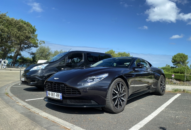 Aston Martin DB11