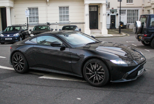 Aston Martin V8 Vantage 2018