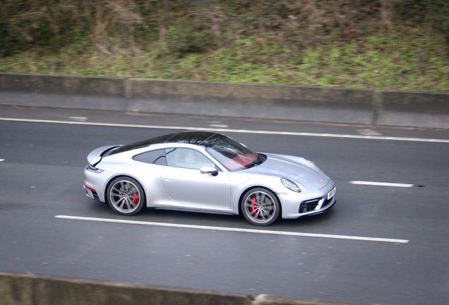 Porsche 992 Carrera 4S