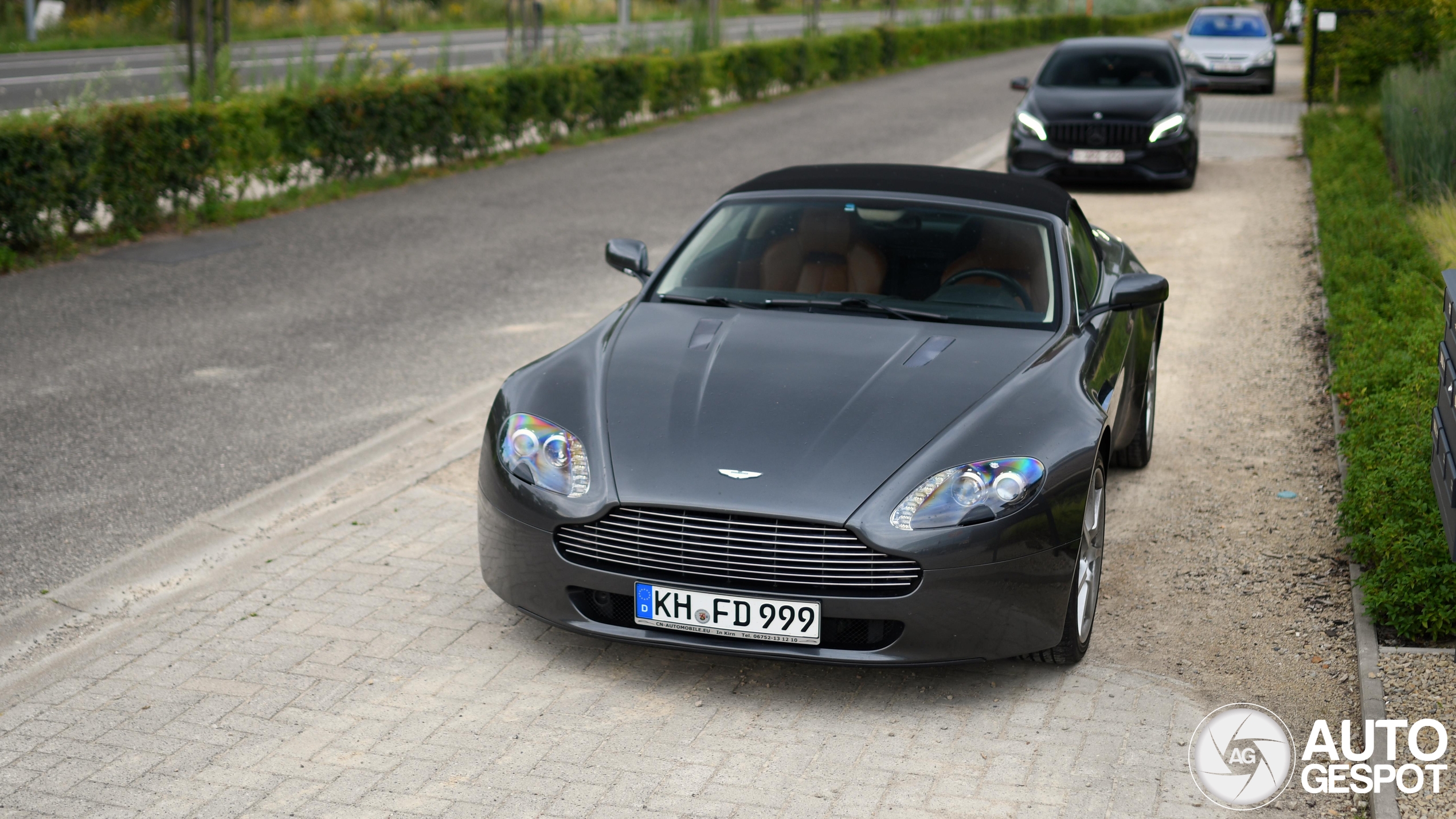 Aston Martin V8 Vantage Roadster