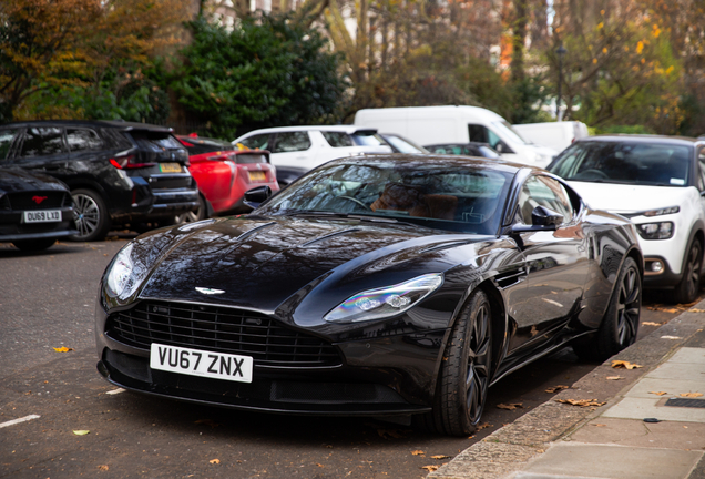 Aston Martin DB11