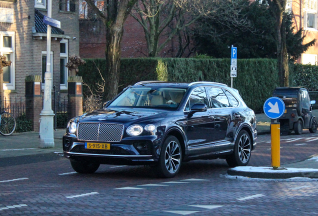 Bentley Bentayga Hybrid Azure