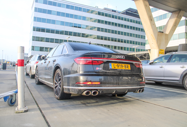 Audi S8 D5