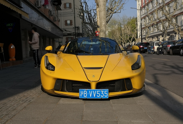 Ferrari LaFerrari Aperta