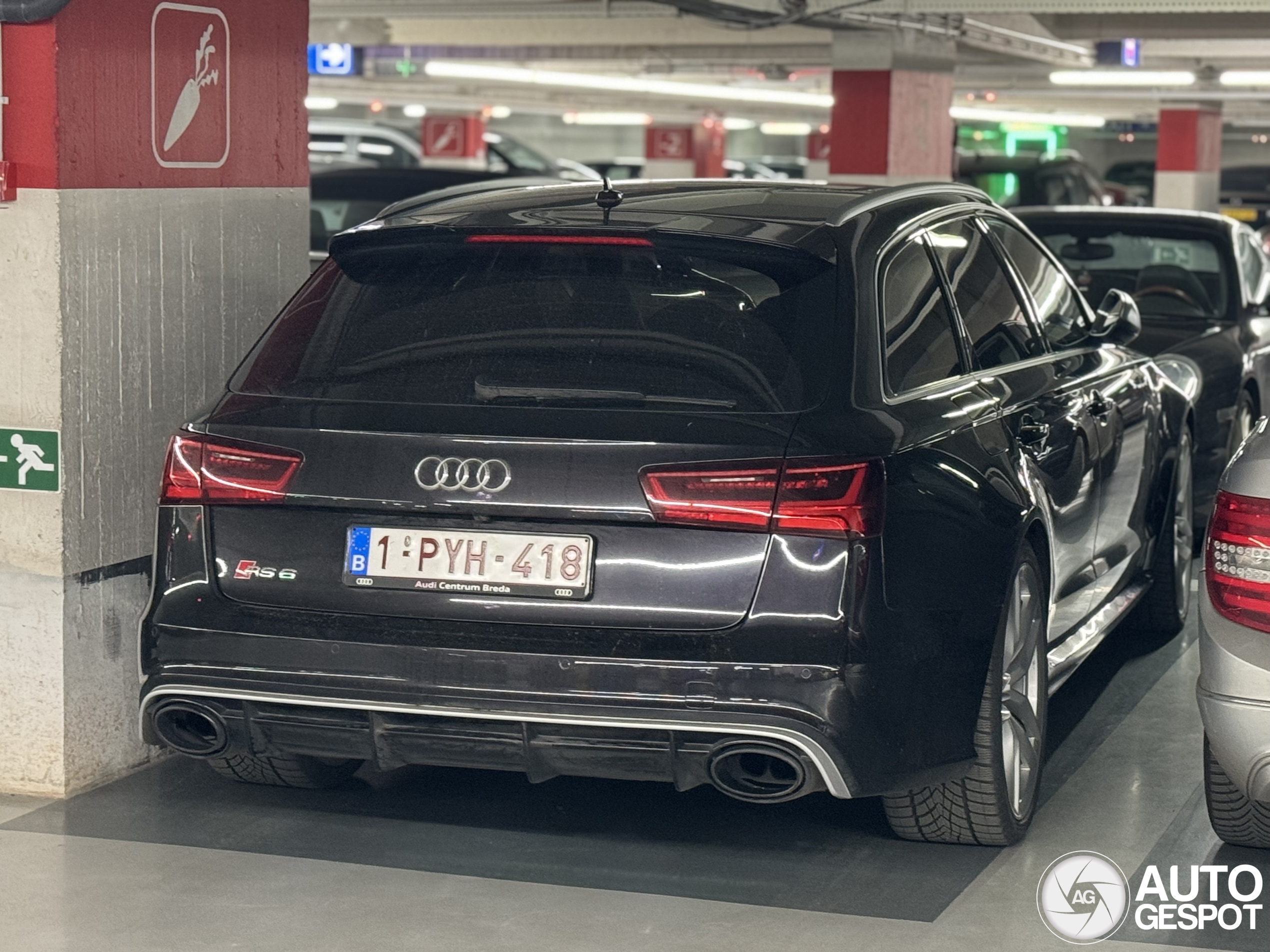 Audi RS6 Avant C7 2015