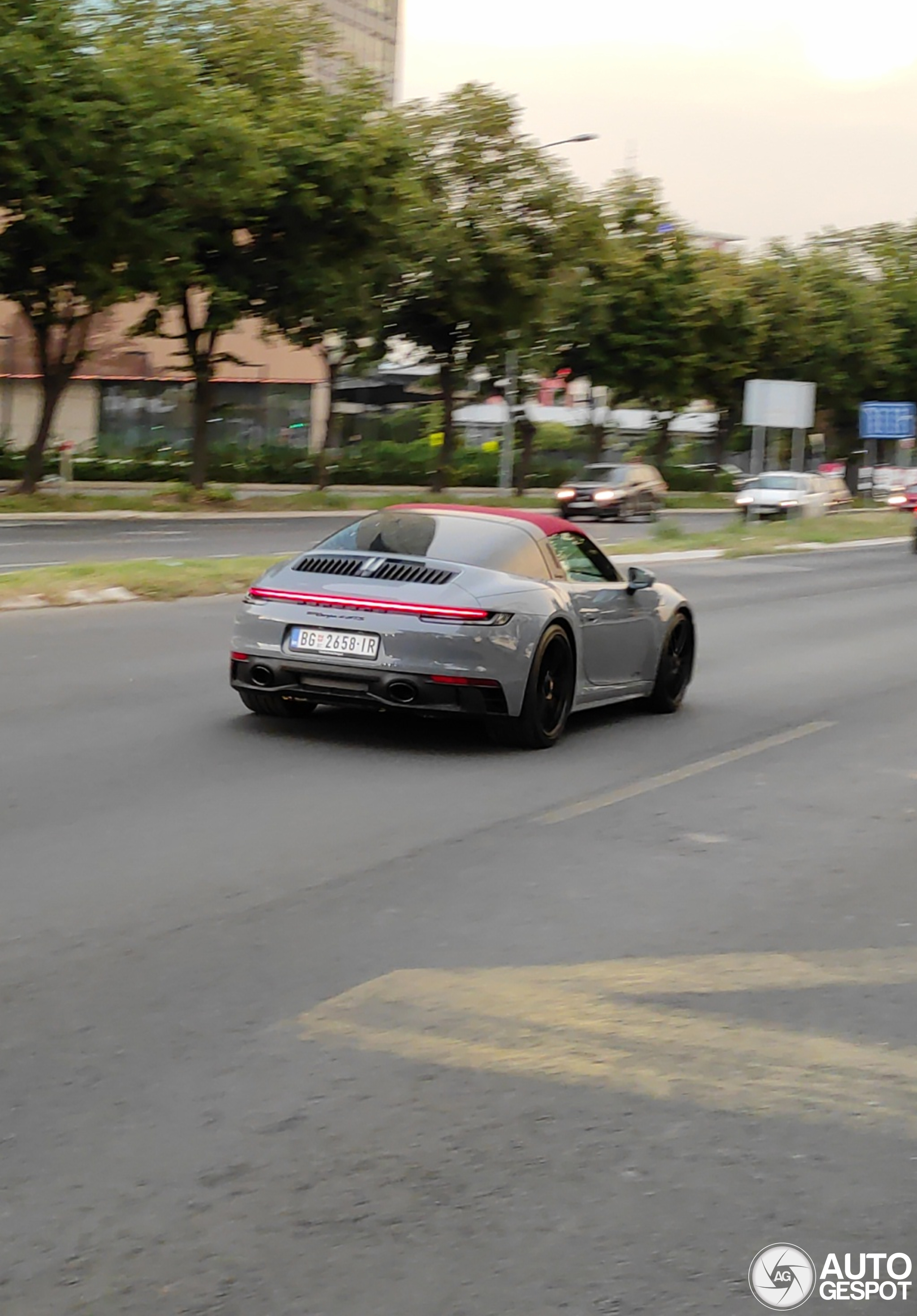 Porsche 992 Targa 4 GTS