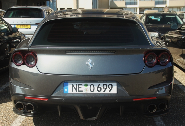 Ferrari GTC4Lusso