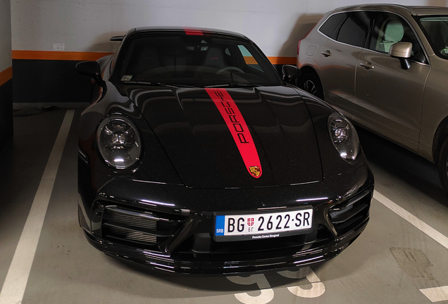 Porsche 992 Carrera 4 GTS