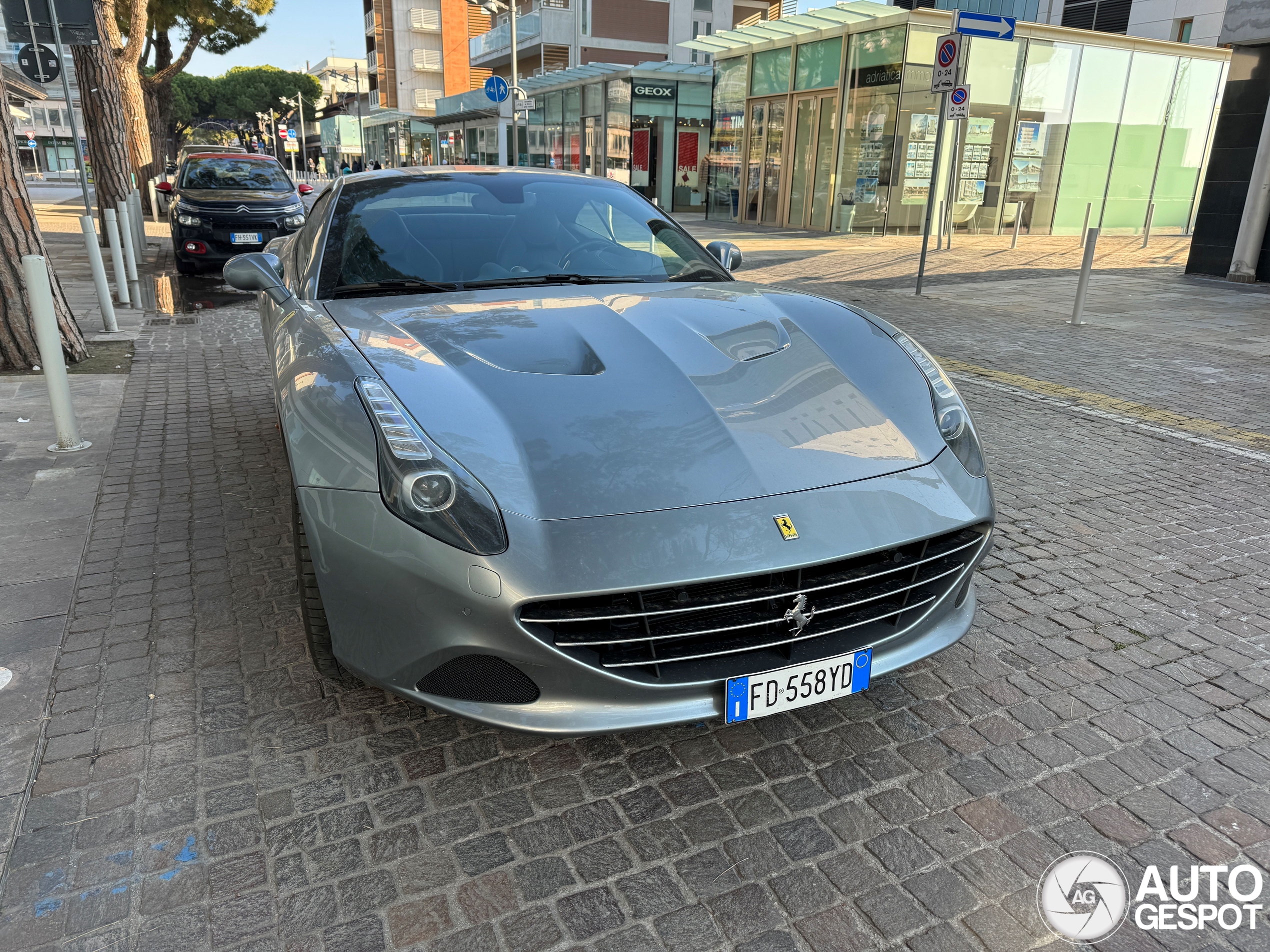 Ferrari California T