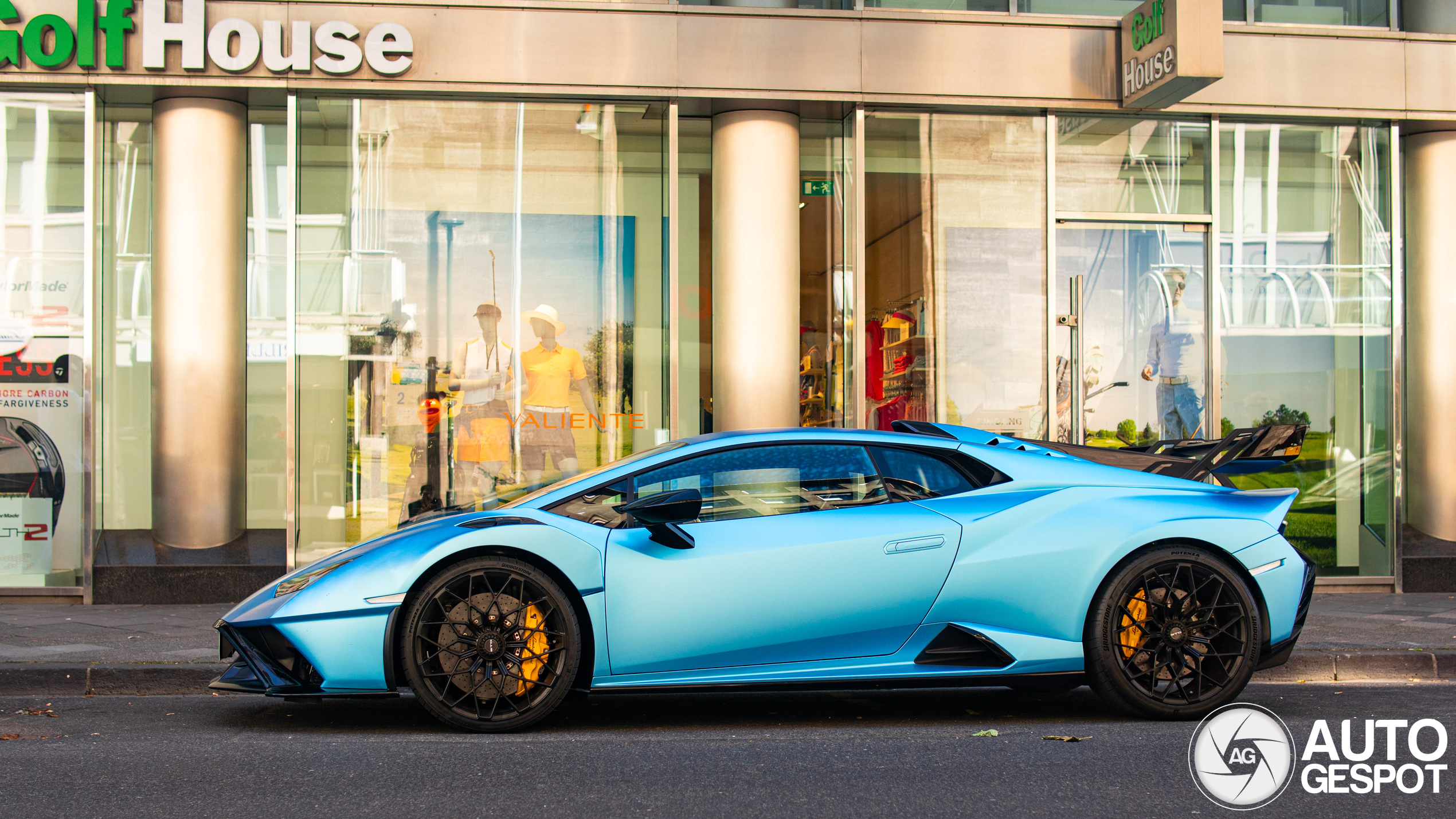 Lamborghini Huracán LP640-2 STO