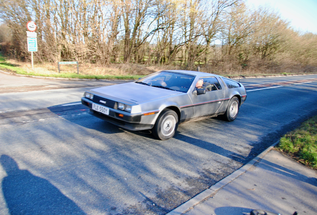 DeLorean DMC-12