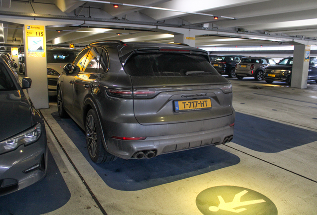 Porsche Cayenne Turbo S E-Hybrid