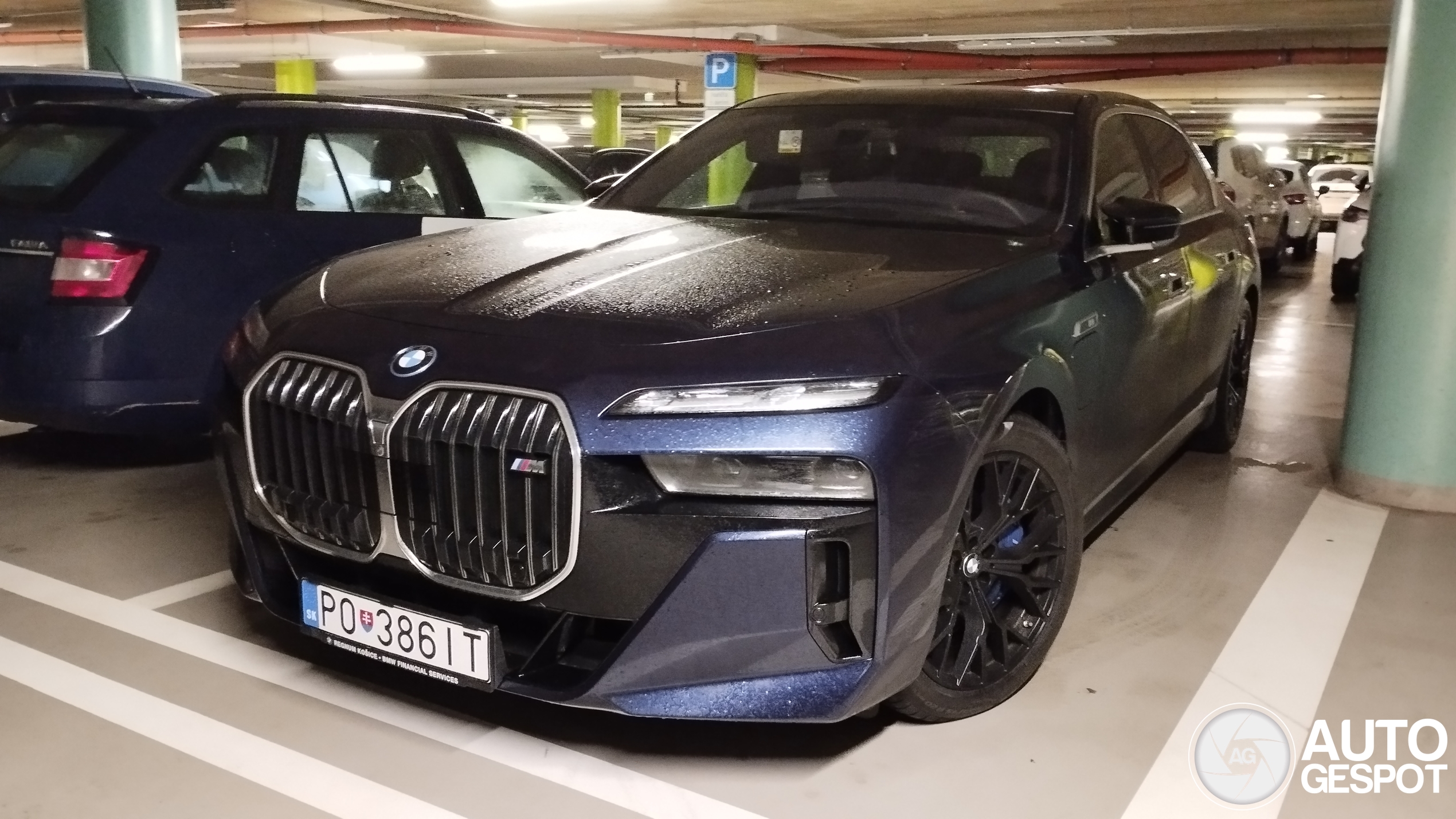 BMW M760e xDrive