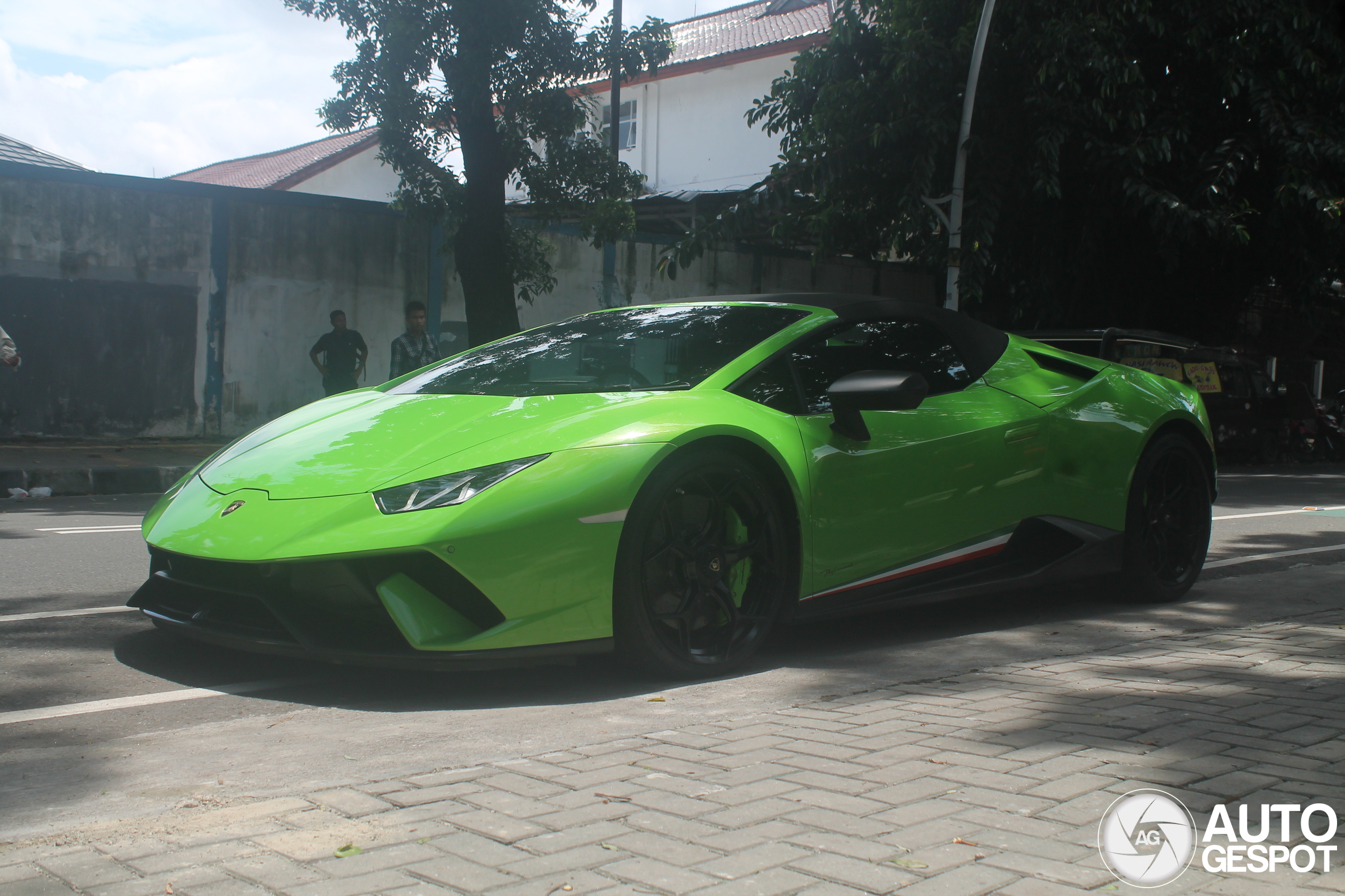 Lamborghini Huracán LP640-4 Performante Spyder