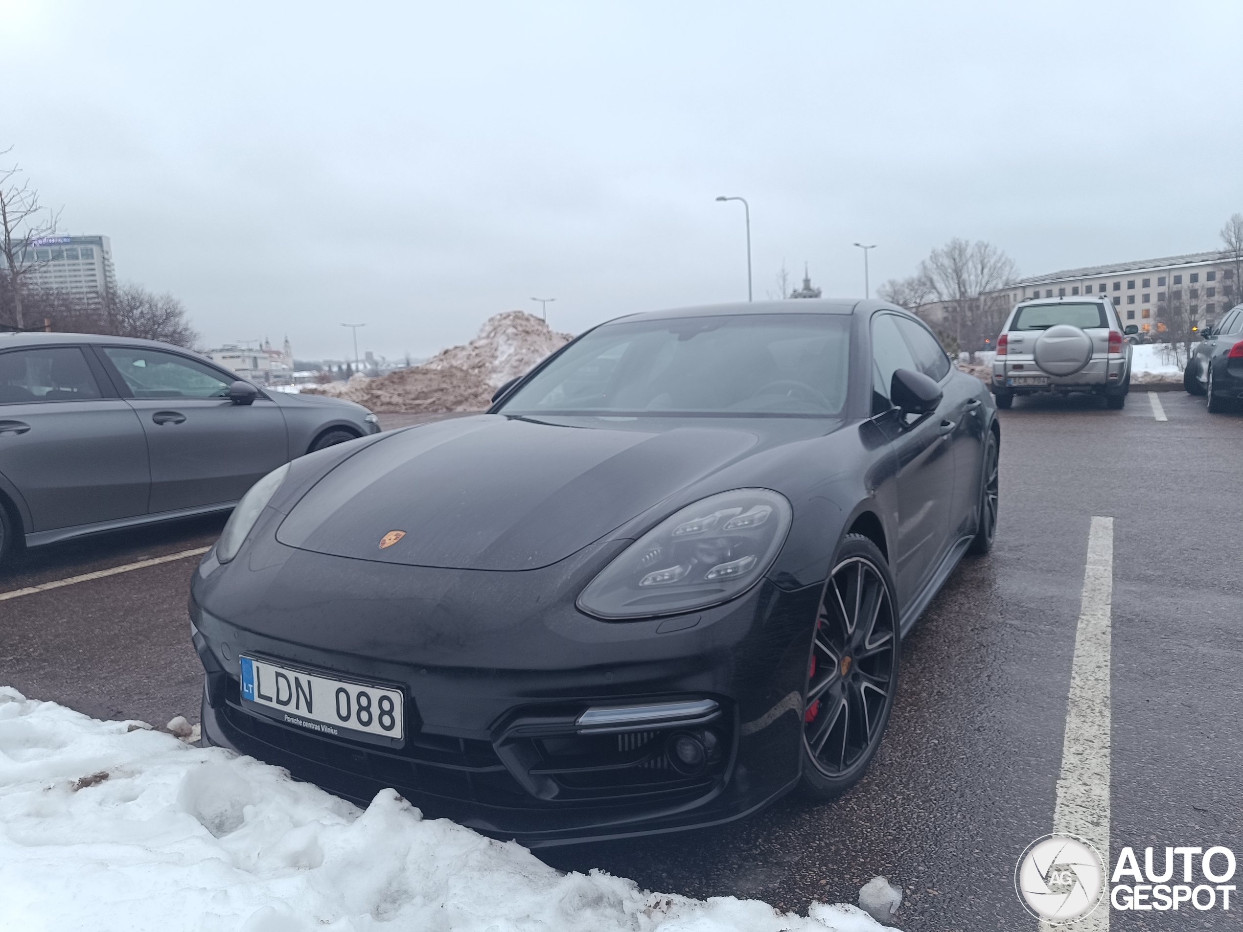 Porsche 971 Panamera GTS Sport Turismo