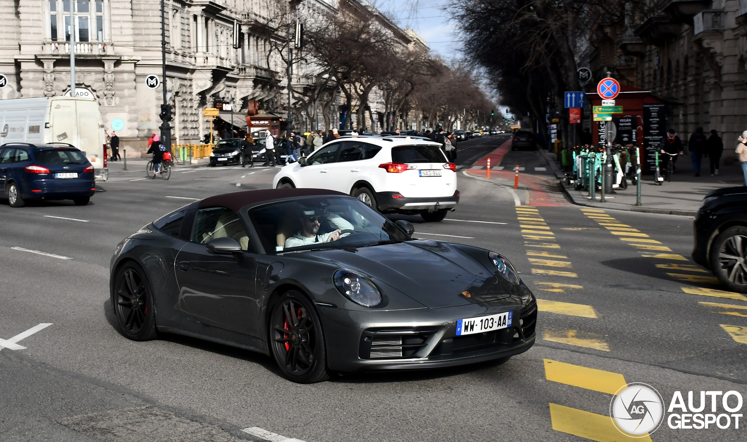 Porsche 992 Targa 4 GTS