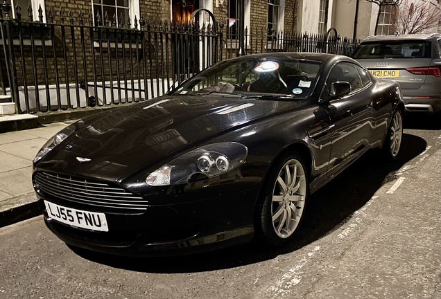 Aston Martin DB9