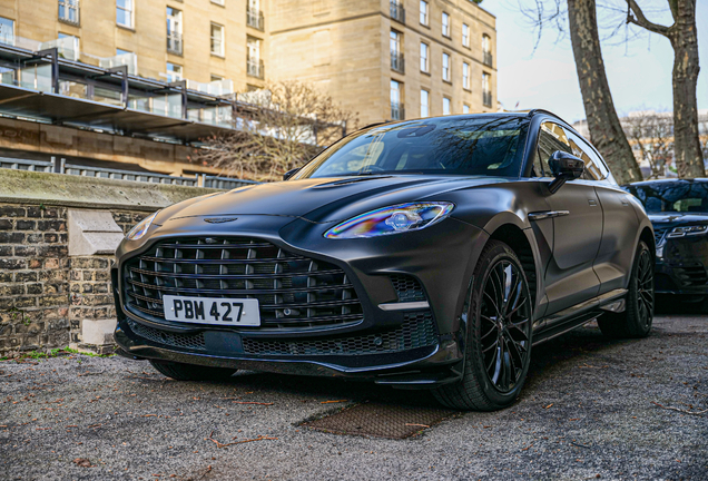 Aston Martin DBX707