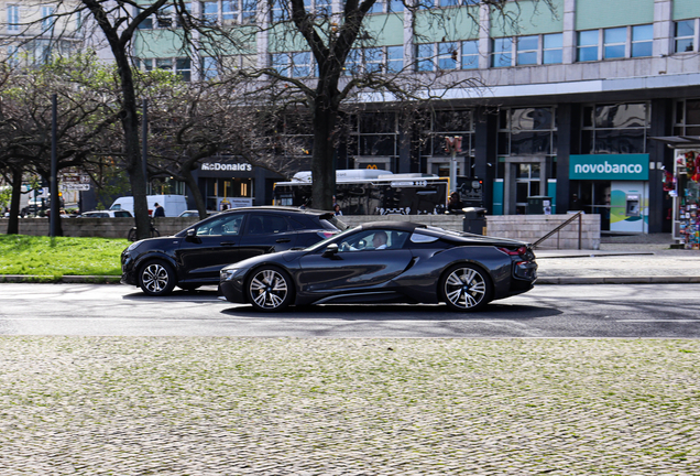 BMW i8 Roadster